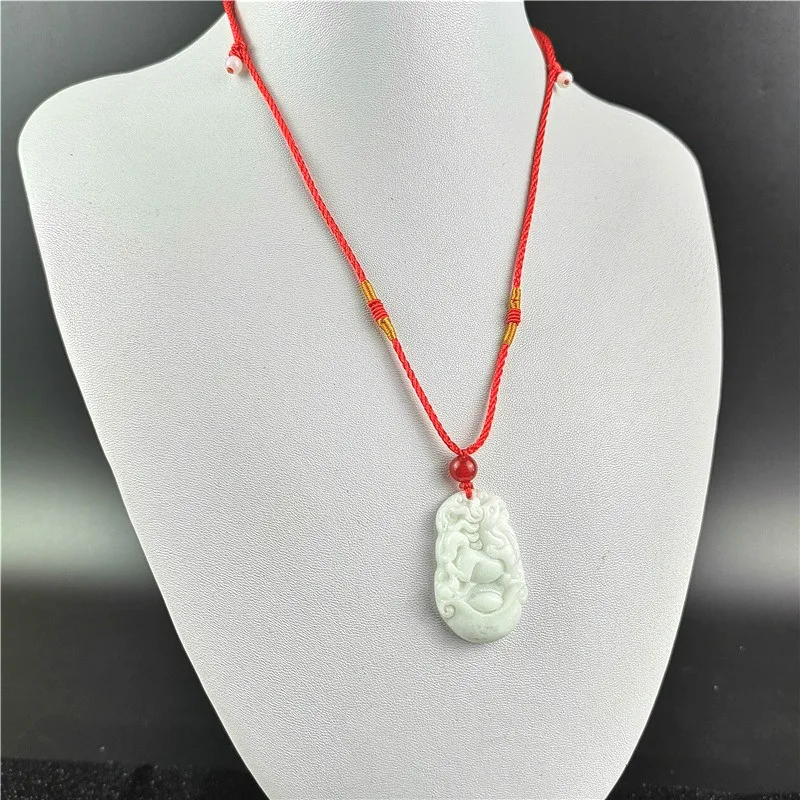 女性のための刻まれた翡翠のペンダントネックレス,ジュエリー, - Women'S Fashion Jewellery のレビューと価格