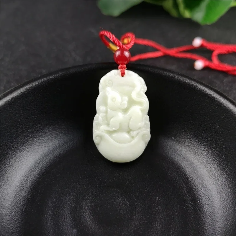 女性のための刻まれた翡翠のペンダントネックレス,ジュエリー, - Women'S Fashion Jewellery のレビューと価格