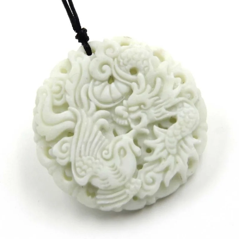ナチュラルホワイトヒスイドラゴンフェニックスペンダントネック - Women'S Fashion Jewellery のレビューと価格