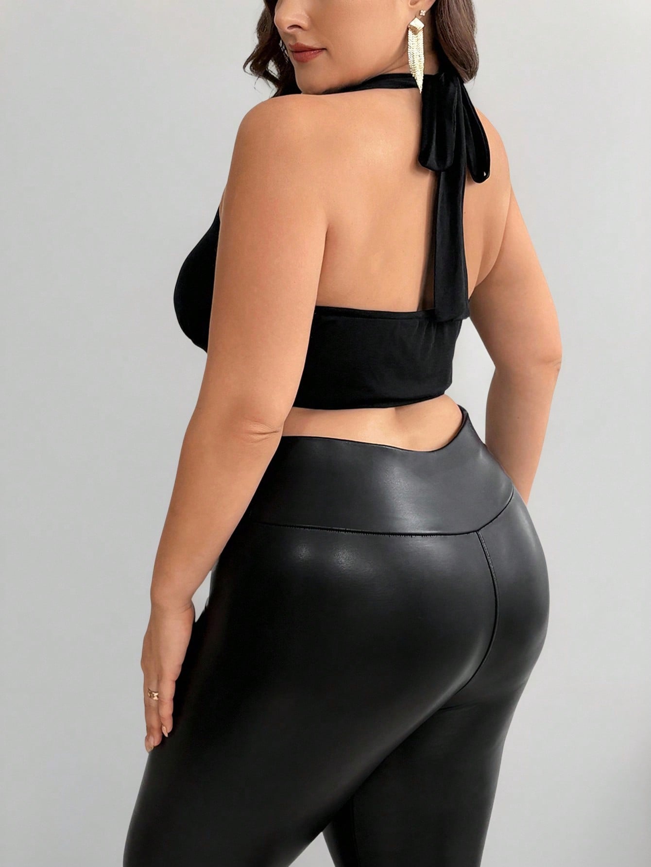 ファッショナブルな欧米風新作セクシーネックホルターネックスリ - Women'S Fashion Vest Tops のレビューと価格