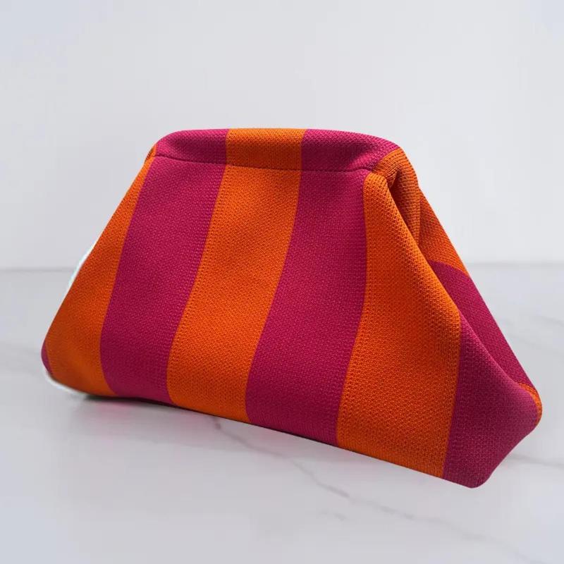 女性用クロシェクラッチバッグ – 軽量織り雲＆餃子デザインの - Women Fashion Handbags のレビューと価格