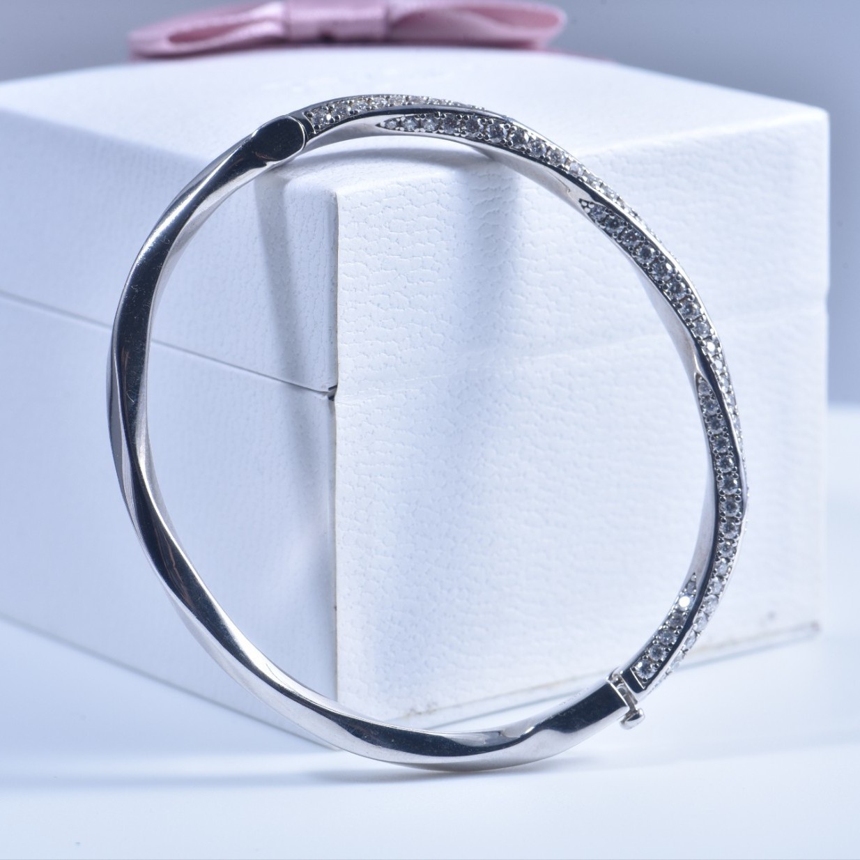 s925 スターリングシルバーバングル女性用スパークリングカ - Women'S Fashion Jewellery のレビューと価格