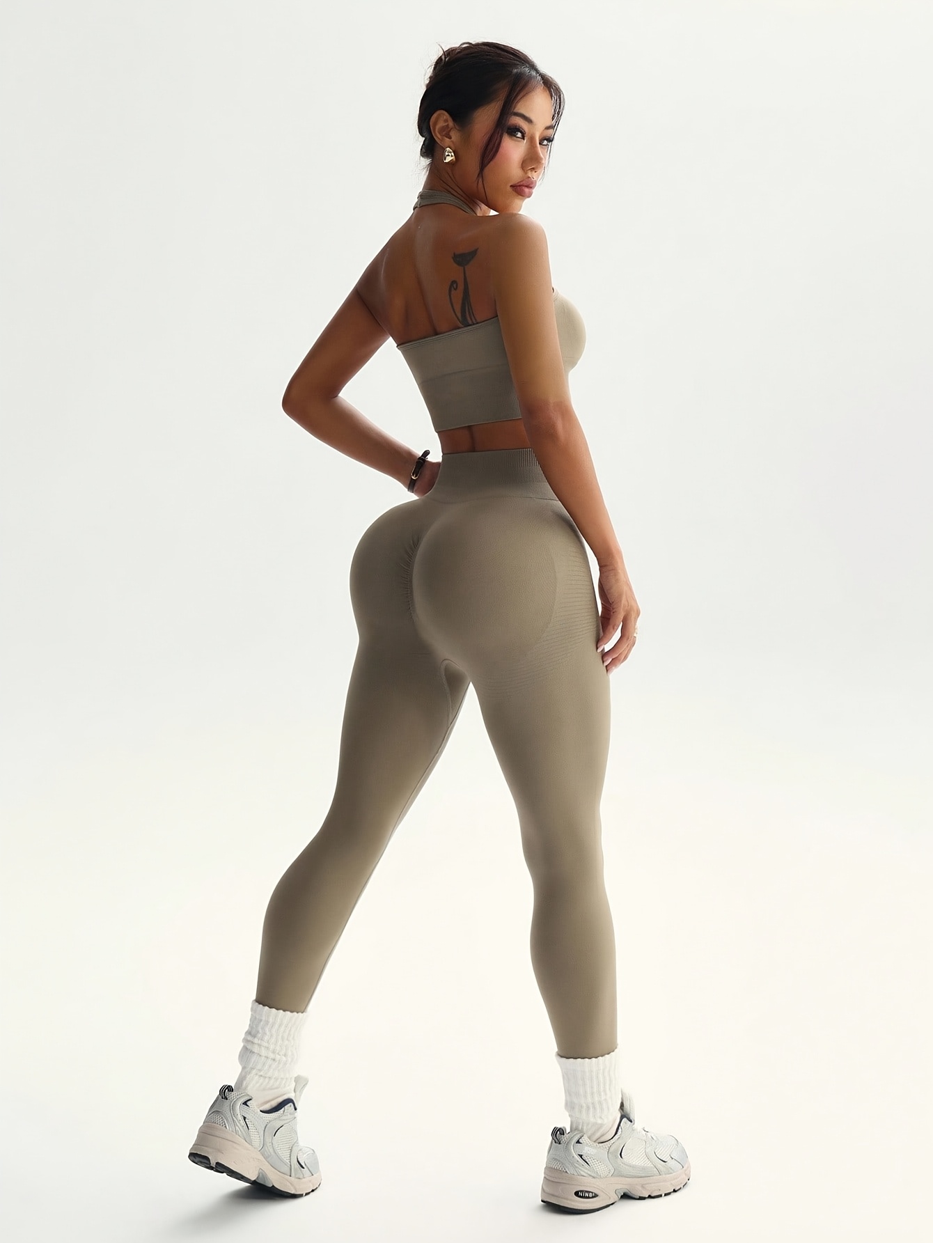 2ピースソリッドカラーファッショナブルで多用途な女性用スポー - Women'S Fashion Leggings のレビューと価格